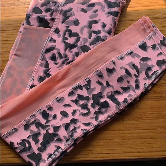 Fabletics Pink Leopard Mila Pocket Mesh Powerhold - Picture 7 of 7